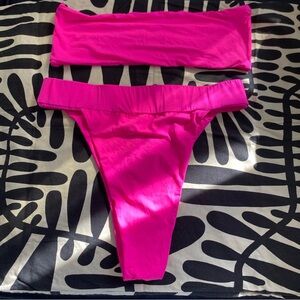 Meshki Vibrant Pink bikini set size M